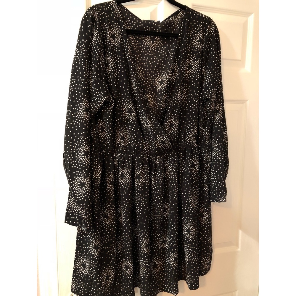 BOOHOO plus sized star dress